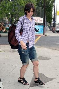 明星流苏衬衫,明星同款流苏衬衫，演绎时尚新篇章